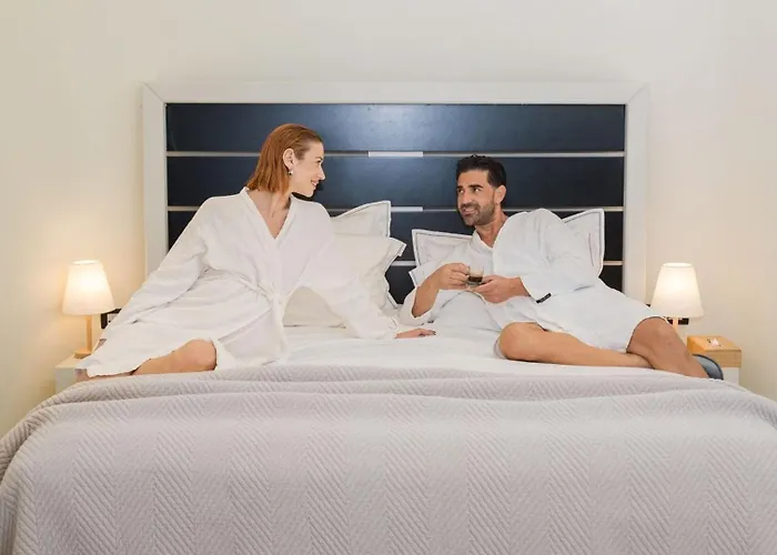 Apeiron Blue Santorini - Adults Only 14 Plus - Apeiron Hotels 5* Fira (Santorini)